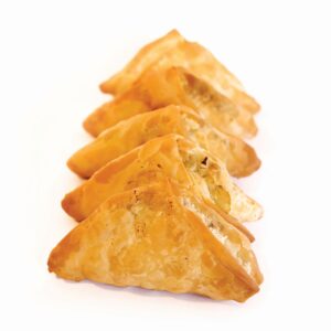 Τρίγωνο Τυροπιτάκι, Συσκευασία: 8kg 50g, ΣΥΣΤΑΤΙΚΑ: Μυζήθρα, φέτα, μπεσαμέλ κρέμα.